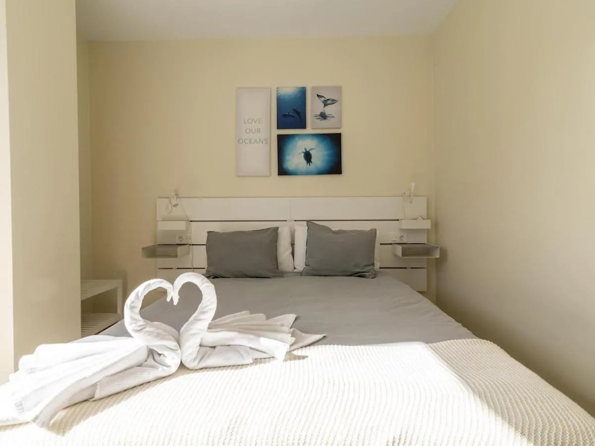 Nuevos Lightbooking Livian Suites Las Palmas 0*, Las Palmas de Gran Canaria