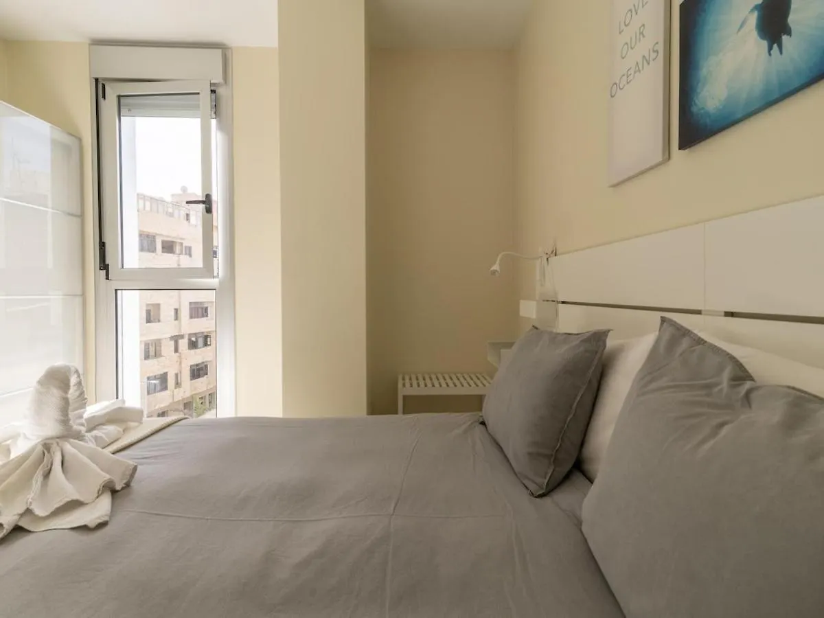 Nuevos Lightbooking Livian Suites Las Palmas 0*, Las Palmas de Gran Canaria